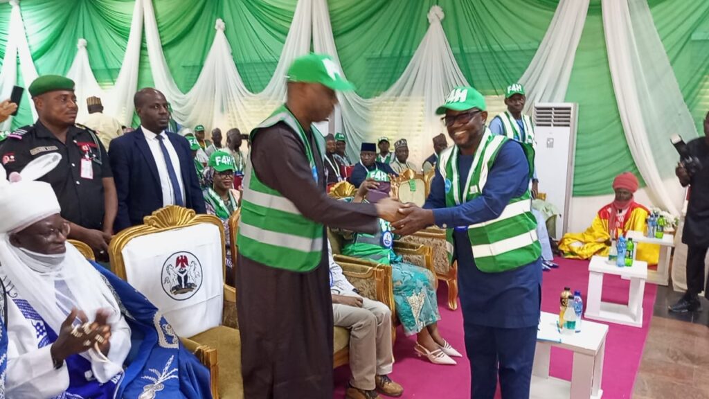 Bauchi Governor awards fathers for promoting good health initiatives 